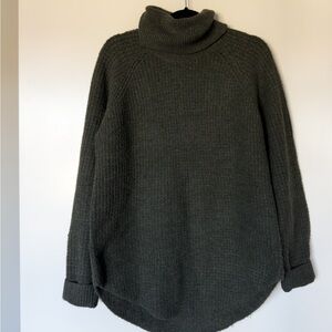 Kohl Cozy Dark Green Turtleneck Sweater